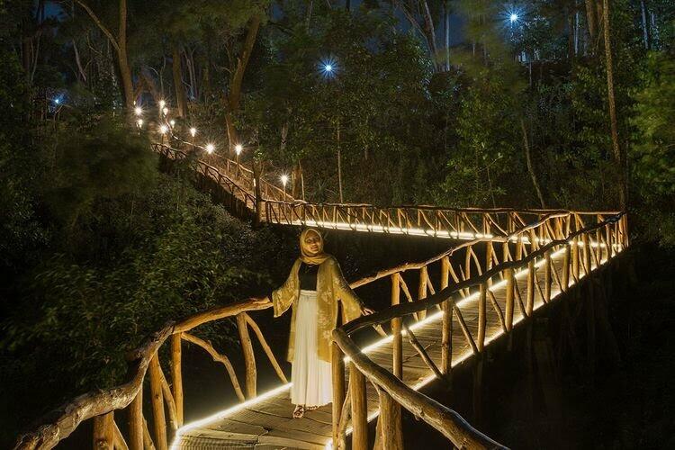 Seribu Batu Songgo Langit, Destinasi Bak Negeri Dongeng di Yogya