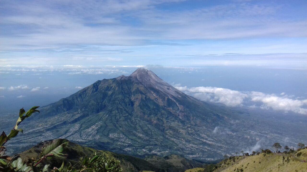 Kenapa Banyak Orang Naik Gunung ? Ini Alasanya !