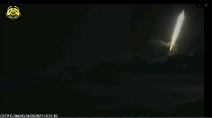 Lapan Pasuruan Sebut Kilatan Cahaya di Gunung Raung Bukan Meteor