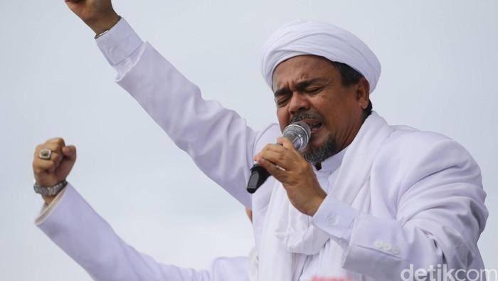 Haji 2021 Batal, Rocky Gerung Singgung Perasaan Bersalah Arab Saudi ke Habib Rizieq