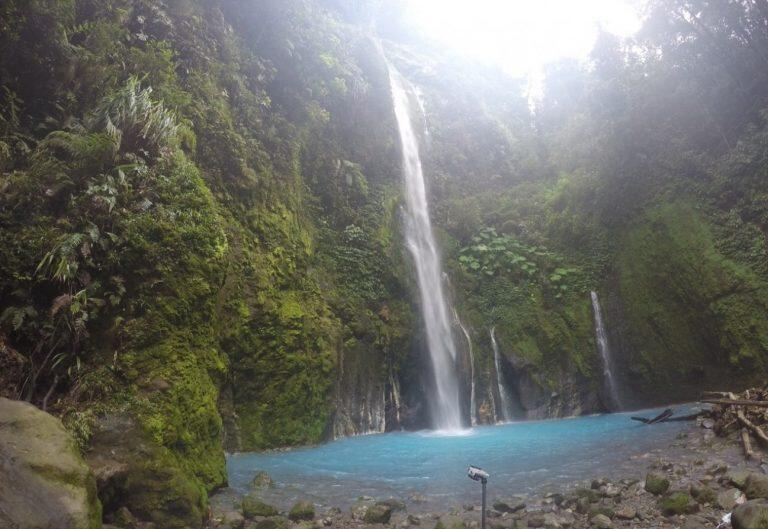 12 Air Terjun Terbaik Indonesia