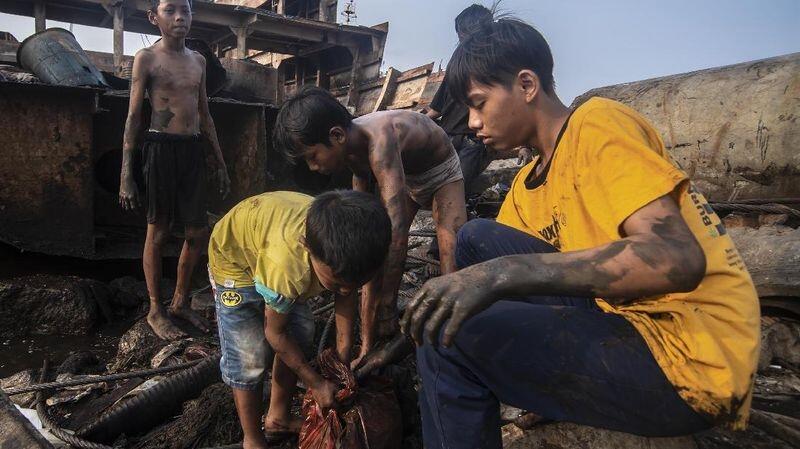 FOTO: Buah Hati Kemiskinan di Pesisir Jakarta