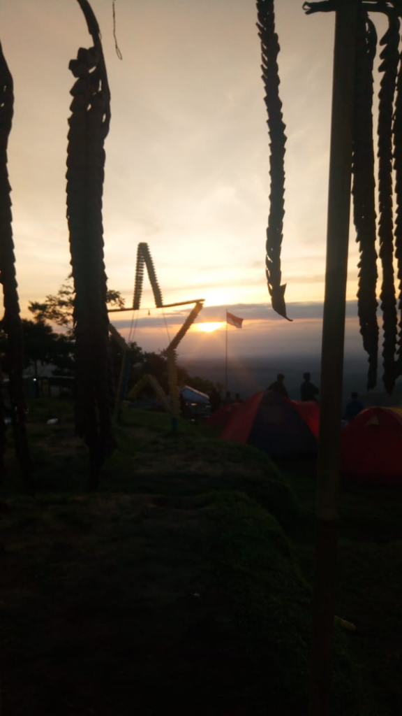 Bukit Tranggulasih, Wisata Alam Yang Kekinian!