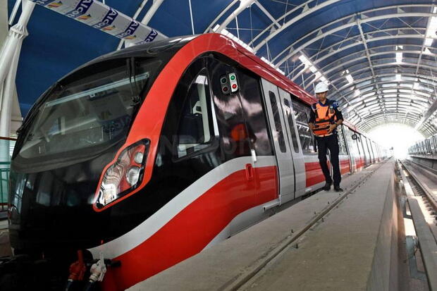 Pembangunan LRT Jabodebek Sudah 84,7%, Jokowi Sebut Akan Beroperasi Juni 2022