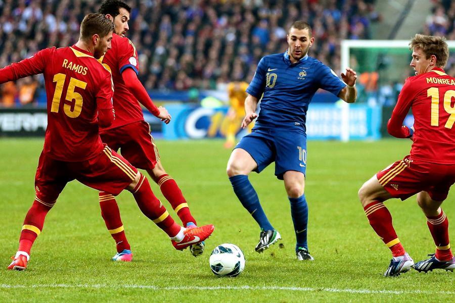 Sambut Euro 2020: Benzema Cedera, Spanyol Klaster Covid-19