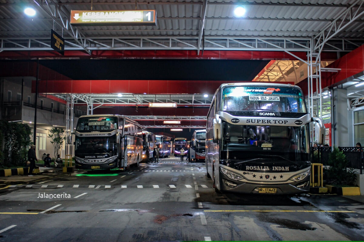 Kenapa Di Indonesia Jumlah Bangku Bus Lebih Banyak Di Sebelah Kanan?