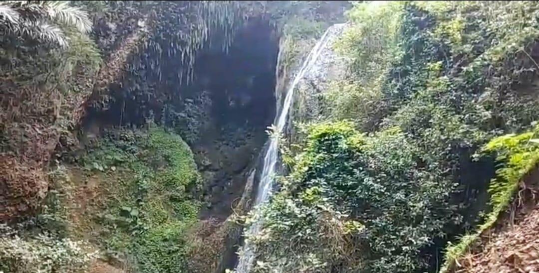 Pesona Curug Song Kalisalak Kebasen Banyumas