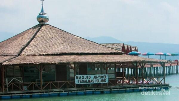 Wisata ala Maldives di Pulau Tegal Mas Lampung