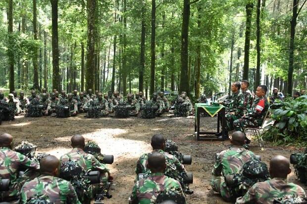 Sambangi Siswa Otsus Papua Barat, Pangdam Kasuari Ingatkan Jaga NKRI