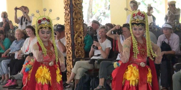 Tari Muang Sangkal : Tari yang Hanya Dilakukan Si Perawan