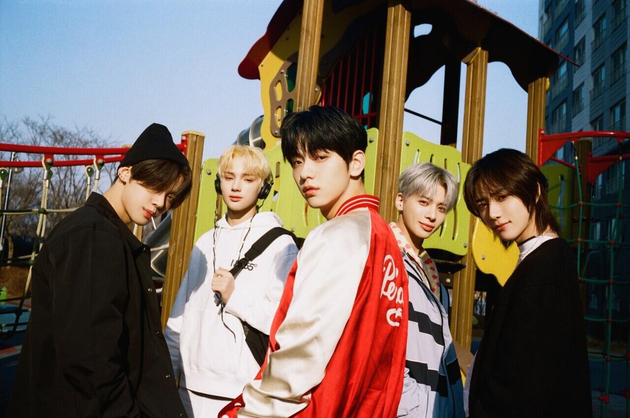 TXT Berhasil Masuk Jajaran 5 Besar dalam Billboard 200!