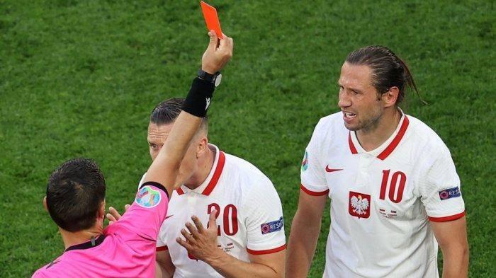 5 Fenomena Tercatat di Ajang UEFA Euro 2020, Mulai Gol Tsubasa Hingga Musibah No.10