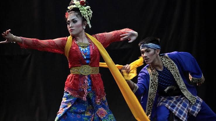 Tari Ketuk Tilu, Tarian Tradisional Jawa Barat Cikal Bakal Tari Jaipong yang Tersohor