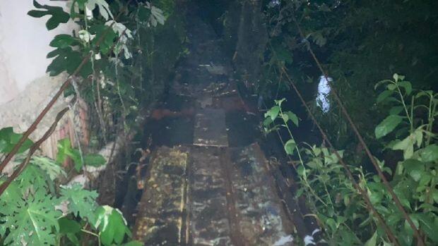 Pak Anies Tolong, Jembatan Gantung di Srengseng Sawah Ini Masih Rusak