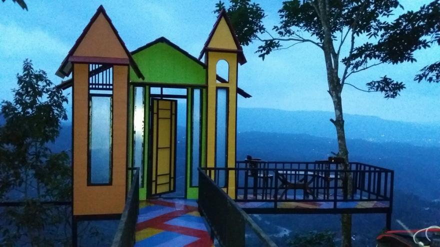 Bukit Situk Asmara, Wisata Alam Memukau Incaran Para Milennial.