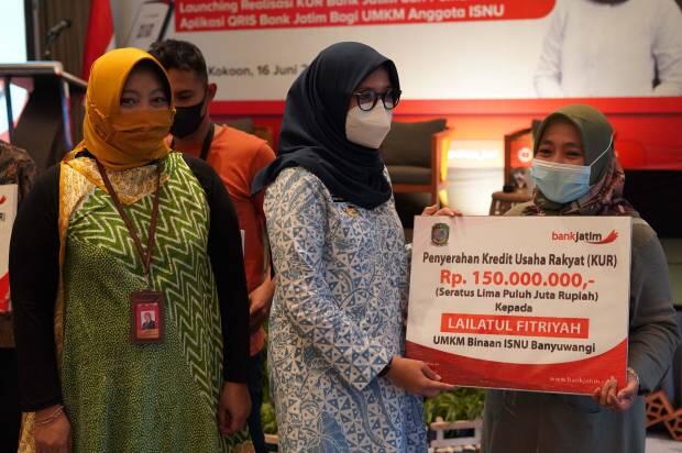 Bank Jatim Salurkan KUR Pada UMKM Binaan ISNU di Banyuwangi