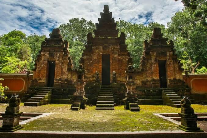 Banyuwangi: Dari Kota Santet Menjadi Kota Internet