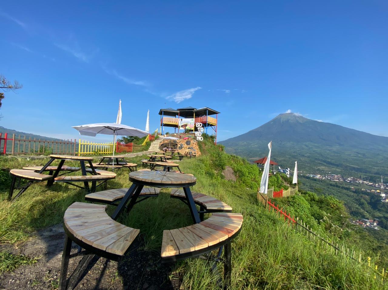 Menakjubkannya Puncak Botorono