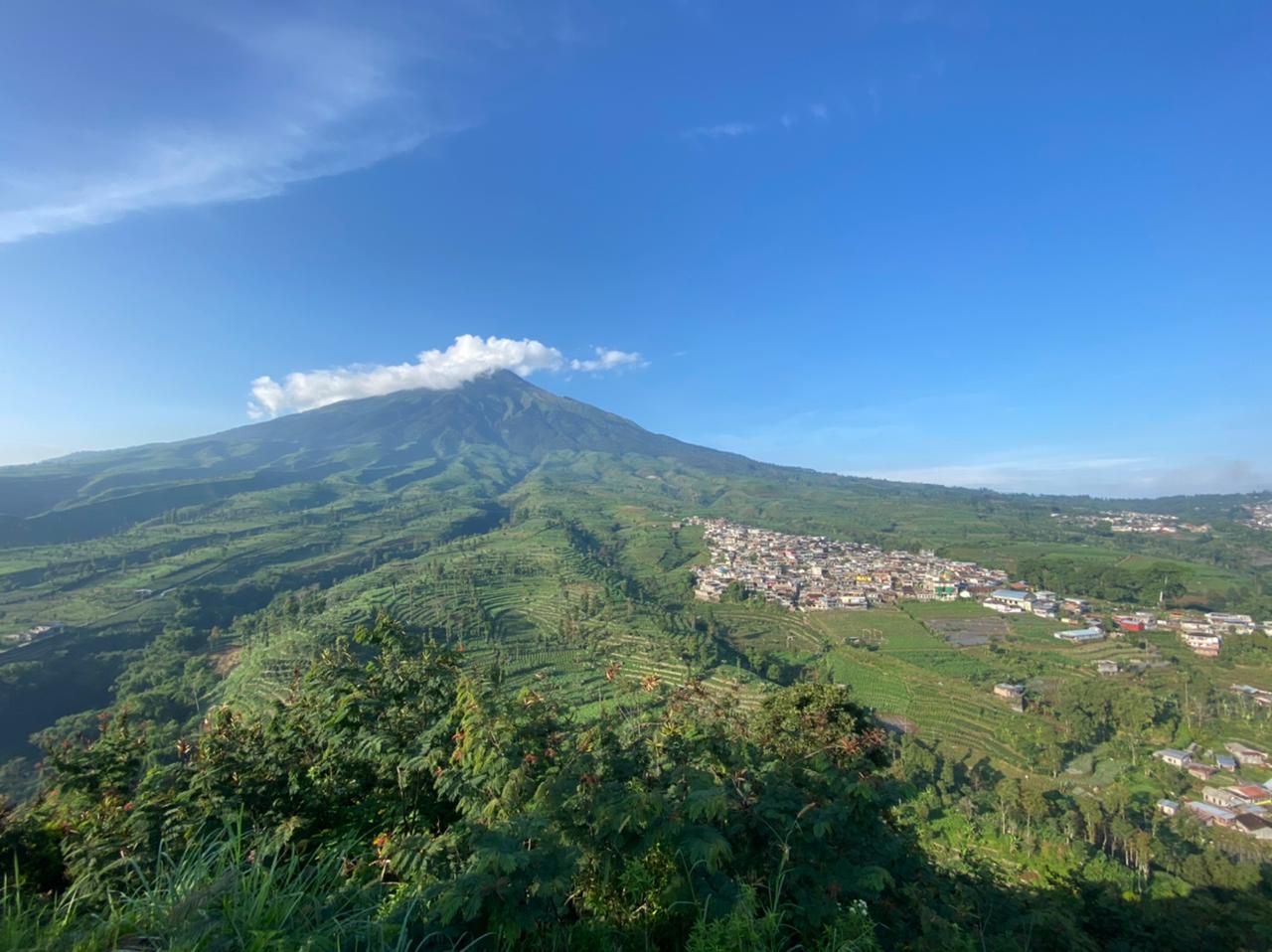 Menakjubkannya Puncak Botorono