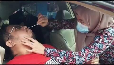 Terjaring Razia di Puncak Bogor, Satu Keluarga Tes Antigen Sendiri dari Mobil