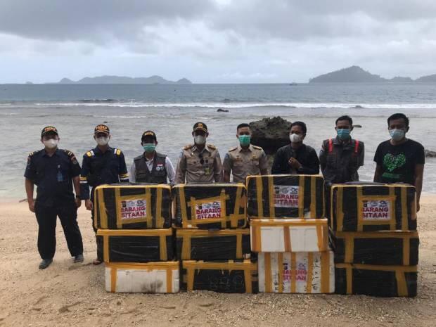 Majukan Budidaya Lobster, KKP Tindak Tegas Penyelundup Benur