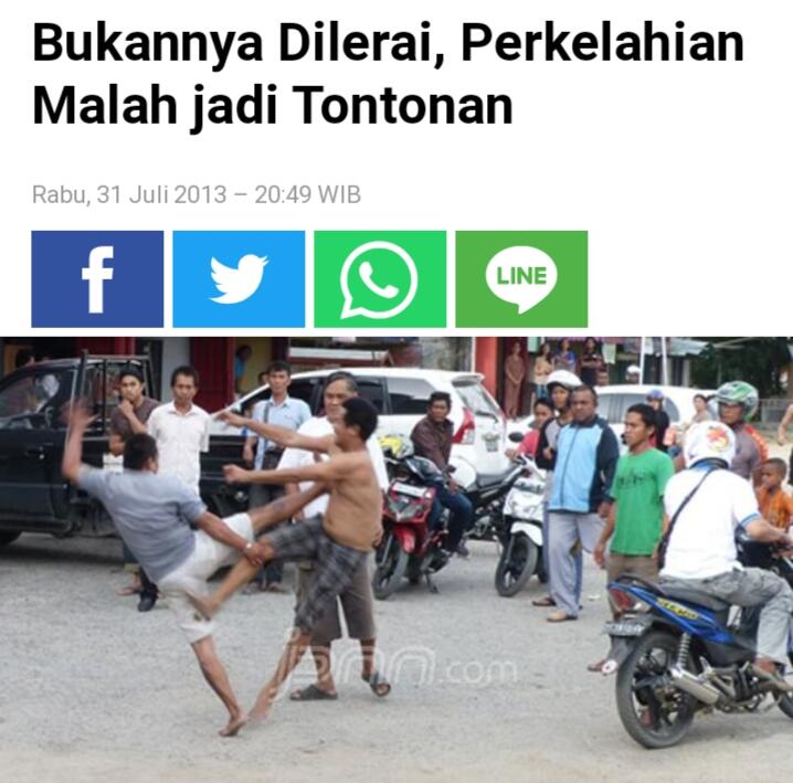 Zaman Sekarang, Perkelahian di Muka Umum Bukannya Ditolong, Eh Malah Ditonton!