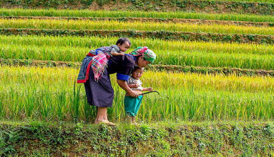 The Power of Single Parent Ibu Yuni, Anak Tiga Semua Lulus Kuliah, ini Tipsnya