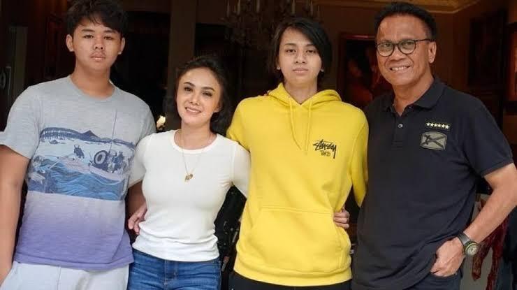 Single Parent Membuat Dirinya Semakin Kuat