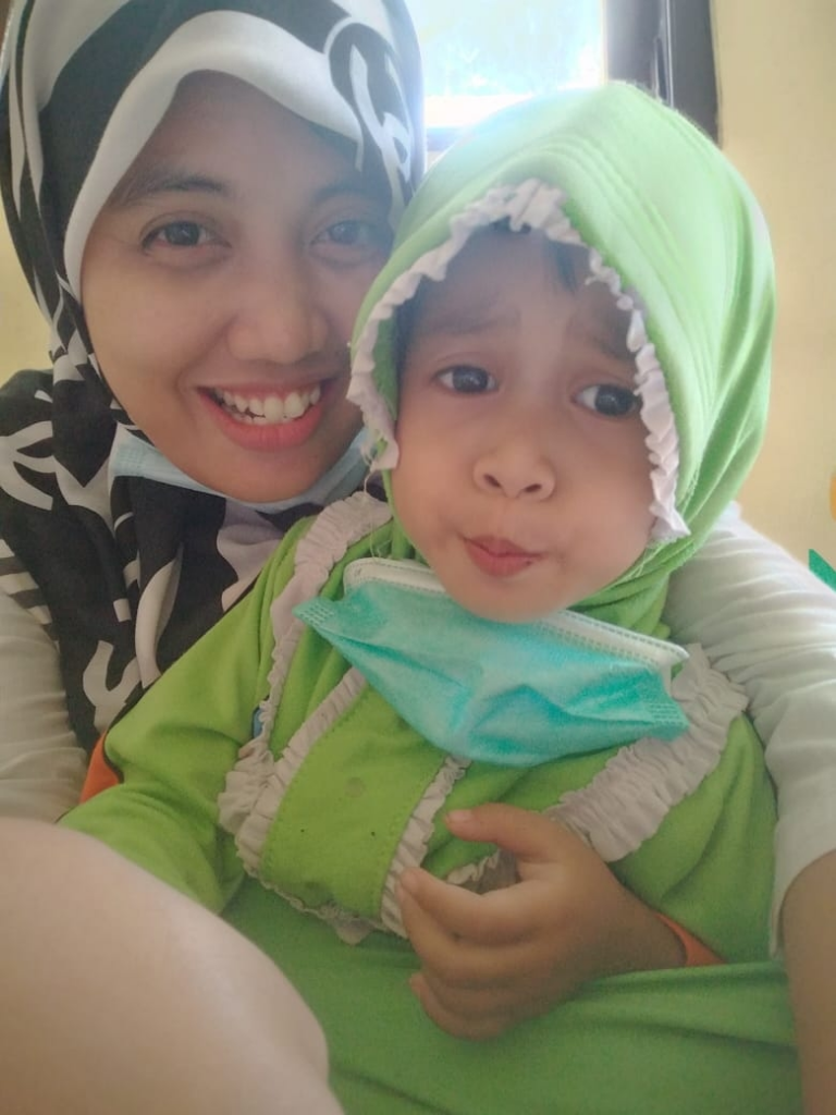 Ibu Muda dari Jombang, Menyebarkan Ilmu Lewat Media Edukasi Online