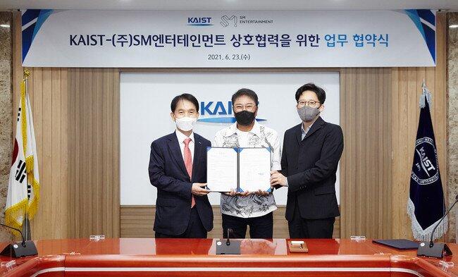 SM Tandatangan MOU dengan KAIST