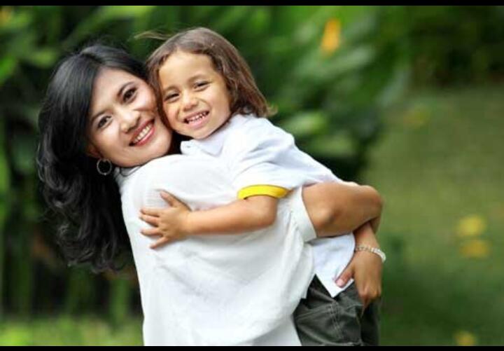 Single Parent, Sendirian Tapi Kekuatan dan Kesabaran Hatinya Doubelan