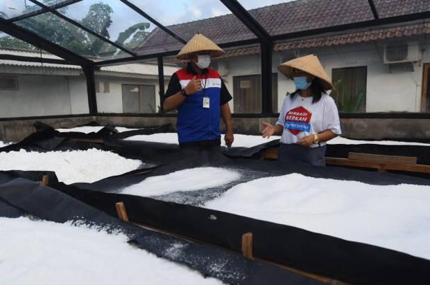 Sering Ditolak Bank, Pengusaha Garam di Bali Ini Berhasil Tembus Pasar Ekspor