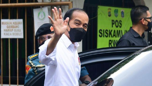 Jokowi Jawab Kritik 'King of Lip Service': Boleh, Kampus Jangan Halangi