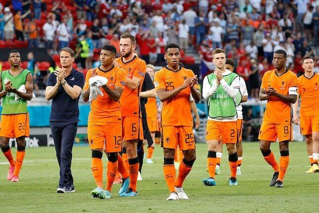 Belanda Gagal di Fase 16 Besar, Frank de Boer Harus Angkat Kaki