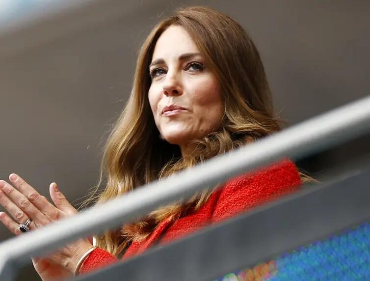 Kate Middleton dan Barisan Fans Cantik England di Euro 2020