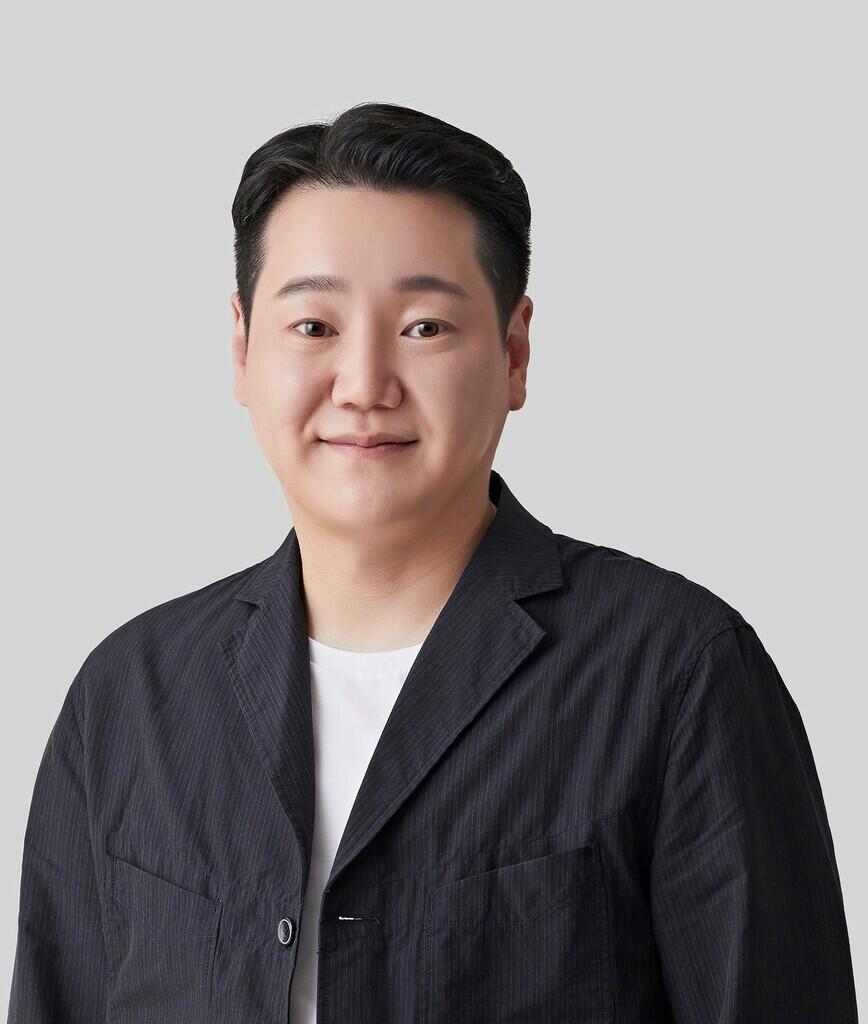 Bang Si Hyuk Mundur dari Posisi CEO HYBE