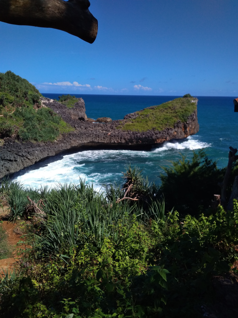 Pesona Keindahan Pantai Kesirat Di Gunung Kidul