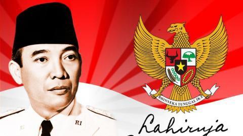 Naskah Pidato&quot;Indonesia Menggugat&quot;yg Ditulis Soekarno di Atas Kaleng Tempat Buang Air