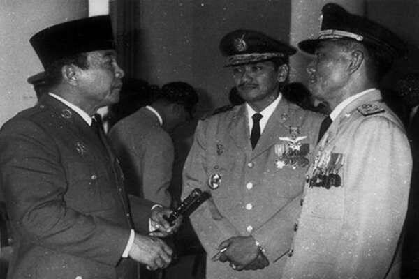 Naskah Pidato&quot;Indonesia Menggugat&quot;yg Ditulis Soekarno di Atas Kaleng Tempat Buang Air