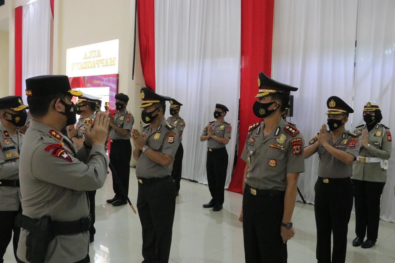 Kapolda Sulsel Pimpin Upacara Korps Rapor Kenaikan Pangkat Anggota Polri 1 Juli 2021