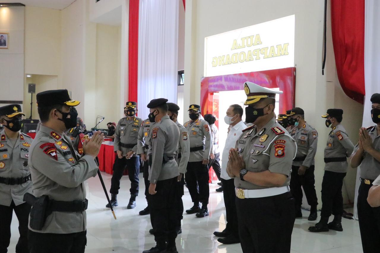 Kapolda Sulsel Pimpin Upacara Korps Rapor Kenaikan Pangkat Anggota Polri 1 Juli 2021