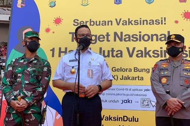 Anies: Setiap Hari 140 Ribu Warga di Jakarta Divaksin Covid-19