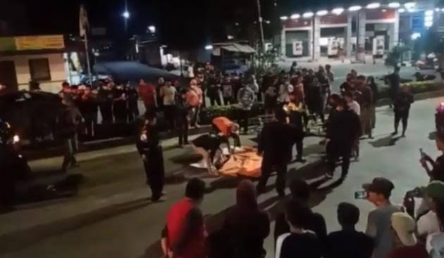 Orang Tua Wajib Waspada, Bahaya Kebiasaan Nekat Bocah Cegat Mobil di Jalan Raya