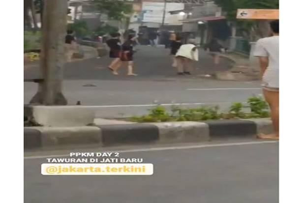 Jakarta Lagi Genting, Tawuran di Jati Baru Tanah Abang Jalan Terus