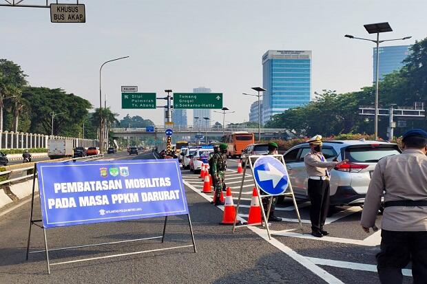 Tol Jakarta Macet Parah, Ditlantas Polda Metro: Bukti Banyak yang Masih Membandel