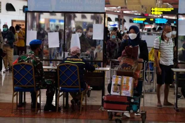 PPKM Darurat, DPR Minta WNA Tak Punya Keperluan Mendasar Dilarang Masuk Indonesia