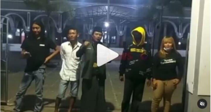 Viral, Pemuda di Situbondo Nyatakan Perang Akibat Masjid Ditutup Imbas PPKM Darurat

