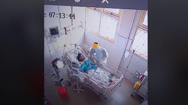 Ibu Sendiri Jadi Pasien Covid-19, Nakes Merawat Hingga Nafas Terakhir