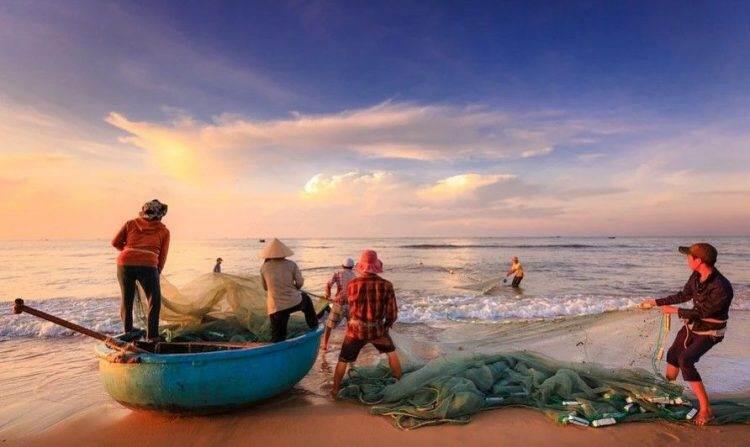 OPTIMALKAN KALIMANTAN TIMUR SEBAGAI RODA TRANSFORMASI EKONOMI INDONESIA DI MASA DEPAN