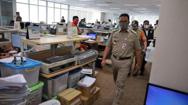 Kasus Aktif Covid-19 Tembus 100rb, Anies Ngadu ke Luhut Minta Penambahan Kapasitas RS